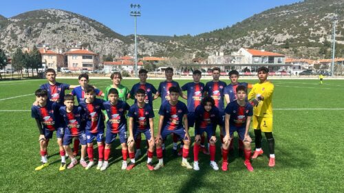 U15 TAKIMIMIZ İLK DEVREYİ LİDER TAMAMLADI